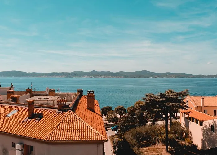 アパート ＆ ルームズ アンドレア