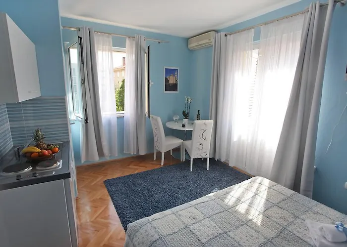 アパート ＆ ルームズ アンドレア